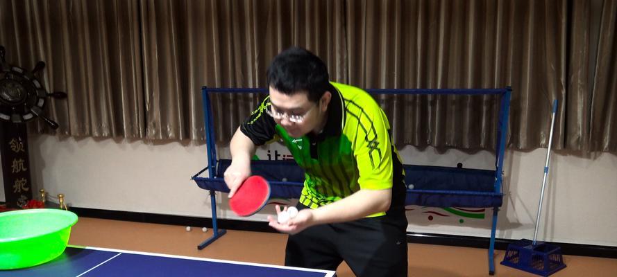 掌握乒乓球旋球技巧，提升顺拍水平（击败对手，乒乓球旋球技巧传授）