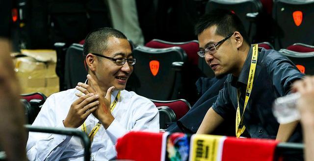如何成为一名出色的篮球解说员（掌握篮球战术，让防守无懈可击）