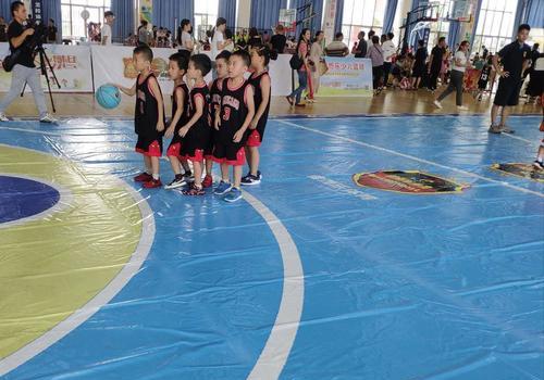 篮球幼儿班的无球防守练习（培养幼儿的团队合作和身体协调能力，提高无球防守水平）