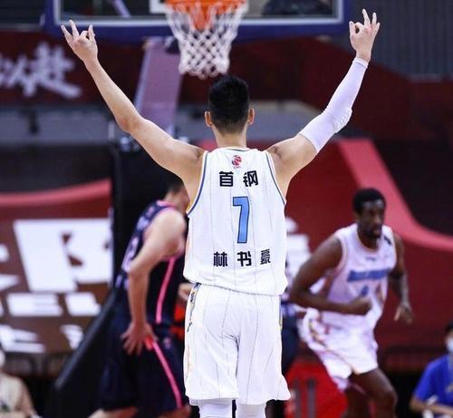 篮球防守策略（强化篮球防守）