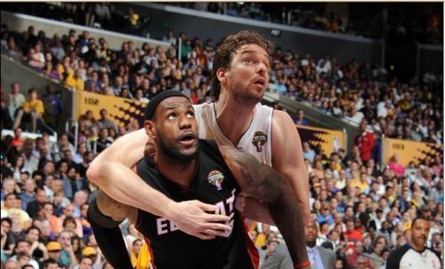 TheArtofBasketballDefense（UnlockingtheSecretstoStellarDefensivePlayandDominatetheCourt）