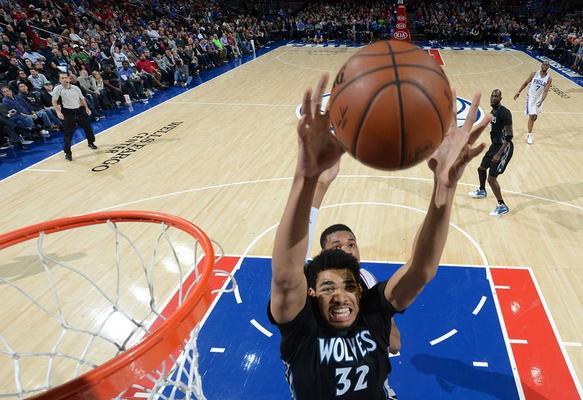 NBA史上最长腿球员排行榜(探寻篮球赛场上的“腿”之王)